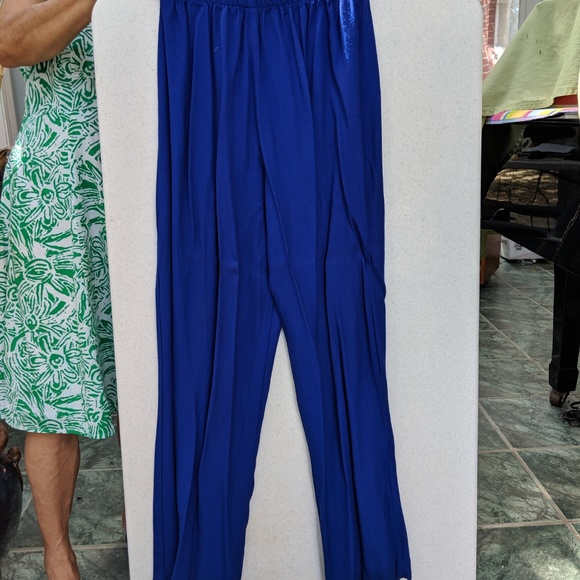 Pant suit - Picture 2 of 2